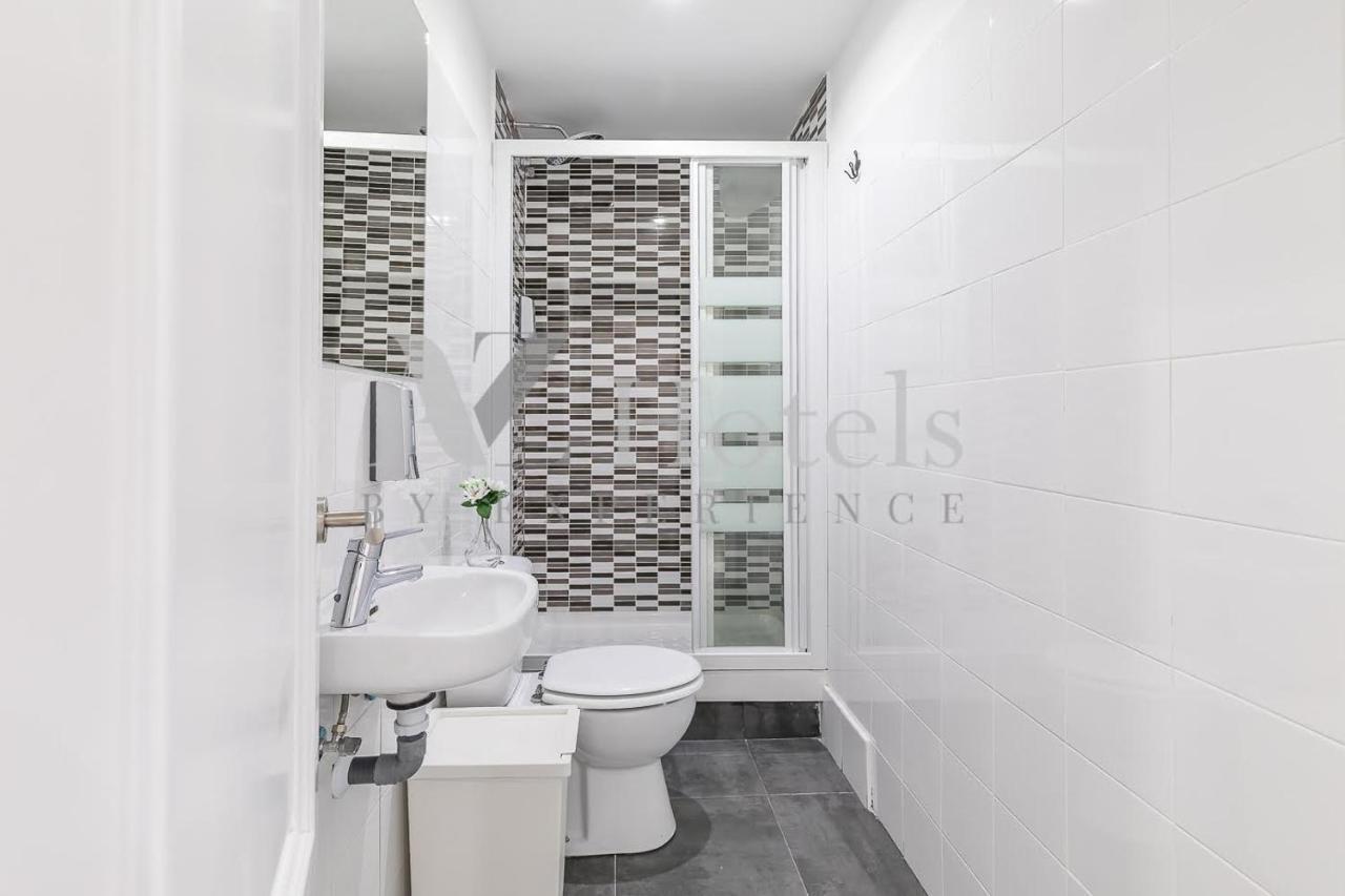 Ayz Sierra De Meira - Auto Check-In Property (Adults Only) Madrid Exterior foto