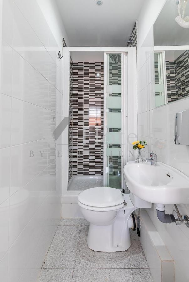 Ayz Sierra De Meira - Auto Check-In Property (Adults Only) Madrid Exterior foto