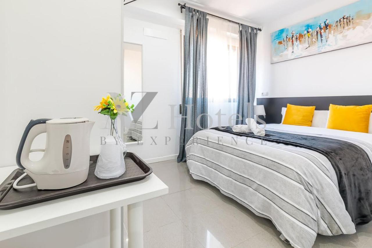 Ayz Sierra De Meira - Auto Check-In Property (Adults Only) Madrid Exterior foto