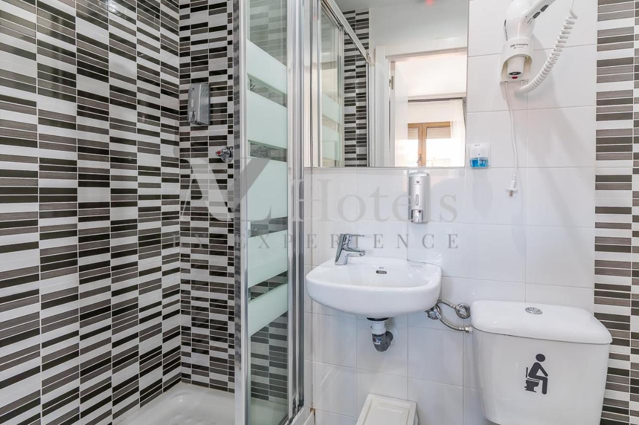 Ayz Sierra De Meira - Auto Check-In Property (Adults Only) Madrid Exterior foto