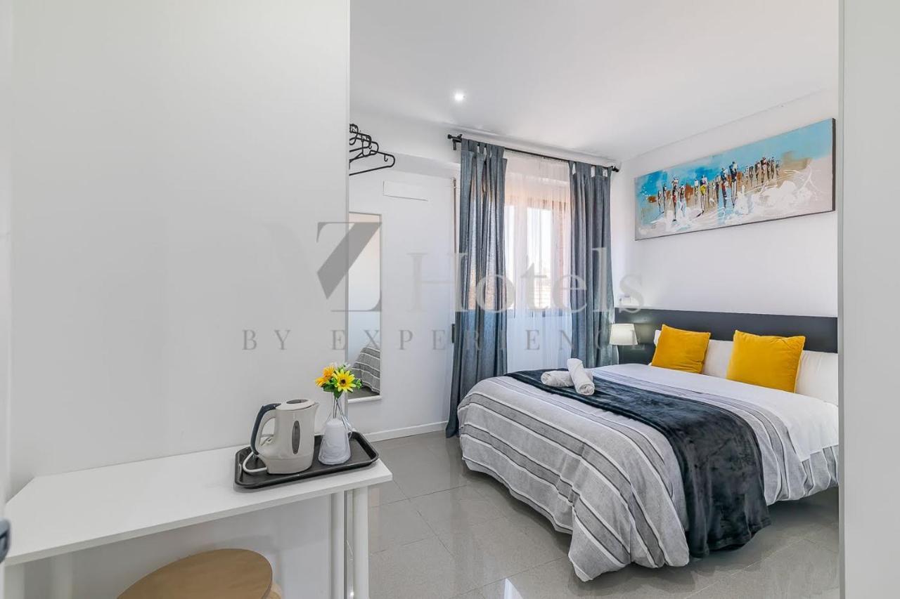 Ayz Sierra De Meira - Auto Check-In Property (Adults Only) Madrid Exterior foto